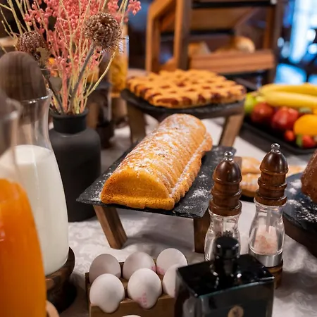 Boutique 8 4* Durres