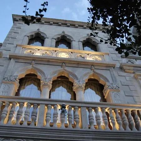 Hotel Boutique 8