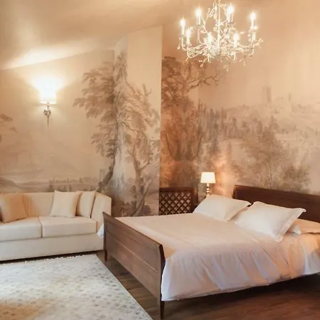 Boutique 8