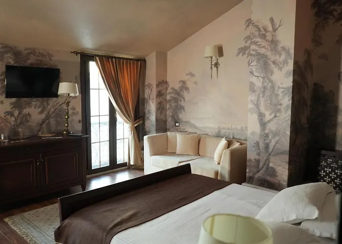 Boutique 8 4* Дуррес