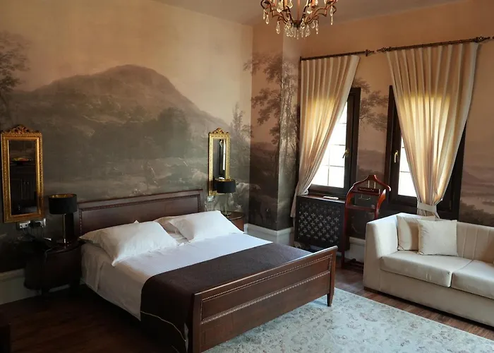 Отель Boutique 8