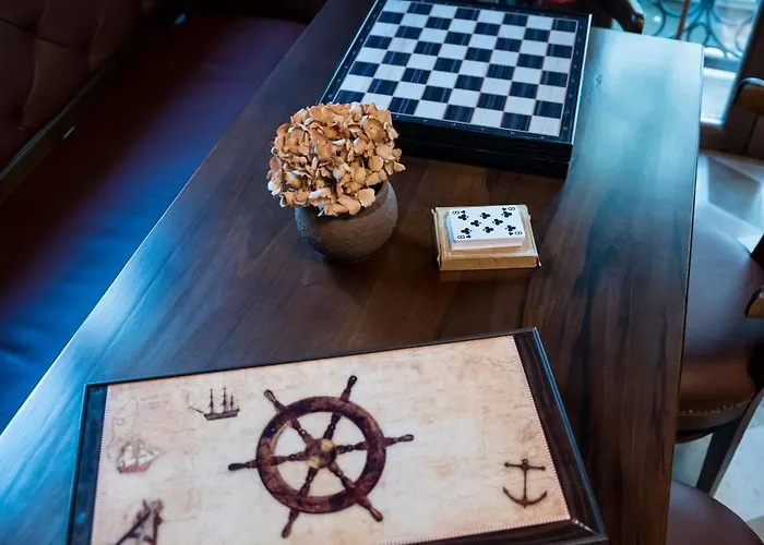 Boutique 8 ホテル 4*