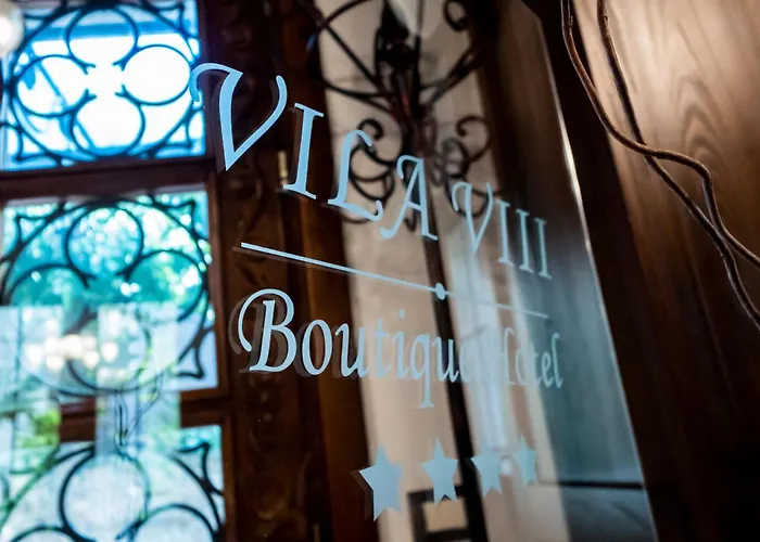 Boutique 8 ホテル 4*