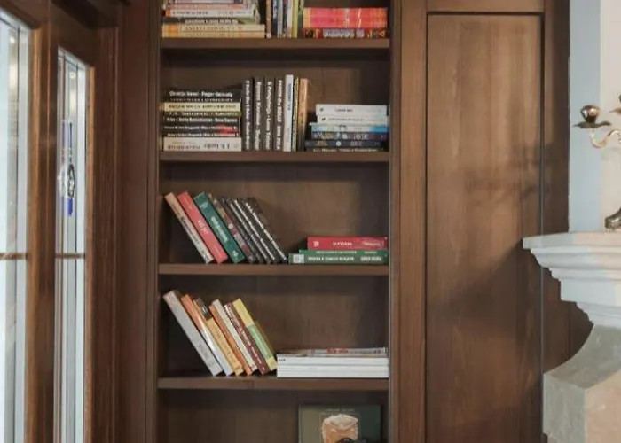 Boutique 8 ドゥラス