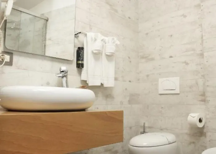 Boutique 8 Дуррес