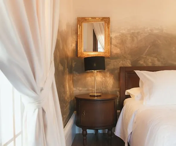 Boutique 8 4* ドゥラス