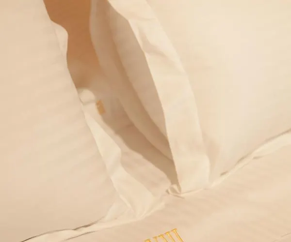 Boutique 8 ドゥラス