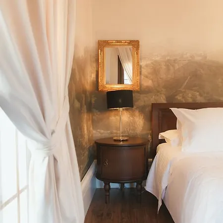 Boutique 8 4* Durrës